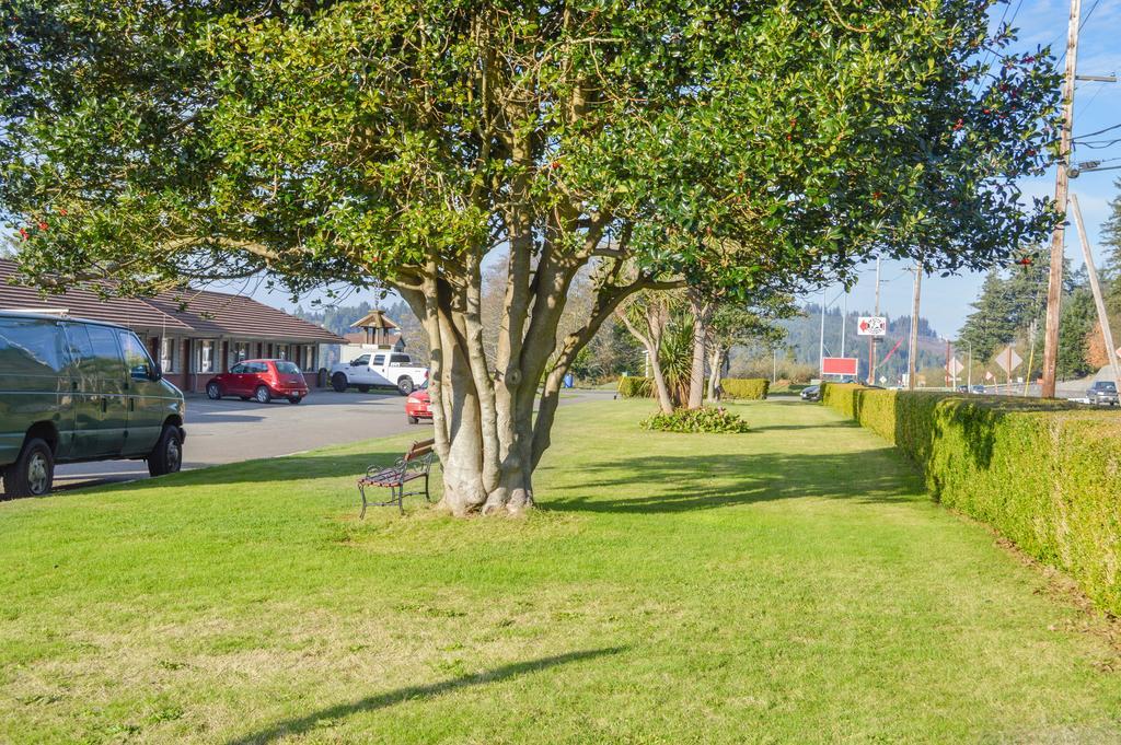 Bay Bridge Motel North Bend Exterior photo